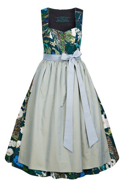 Picturesque dirndl with a heart-shaped neckline