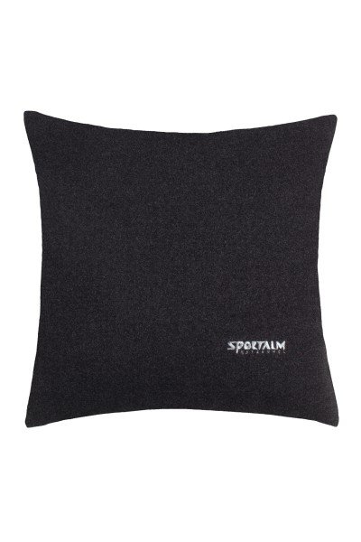 Decorative cushion cover with shimmering details