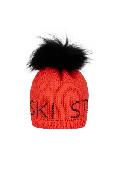  Coarse knit hat with rhinestone lettering