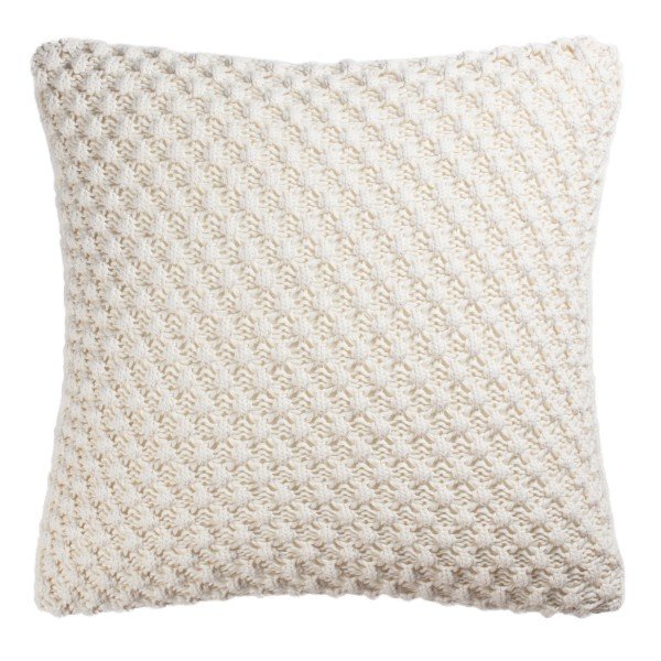 Decorative cushion cover with knot knit pattern