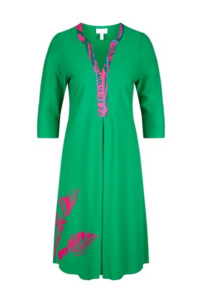 Tailliertes Midi-Kleid mit großem Transfer im Vorderteil in Kontrastfarbe