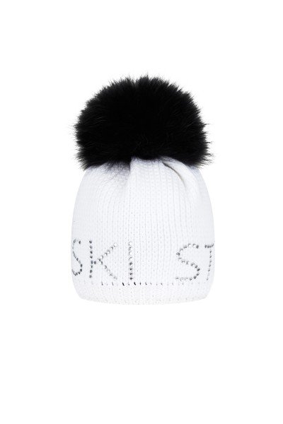  Coarse knit hat with rhinestone lettering