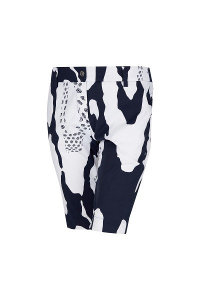 Exciting shorts made of fashionably printed jersey quality