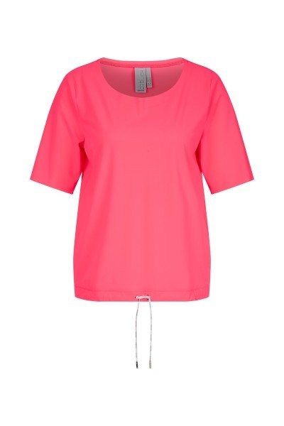 Modern jersey shirt with trendy ruffles in the front